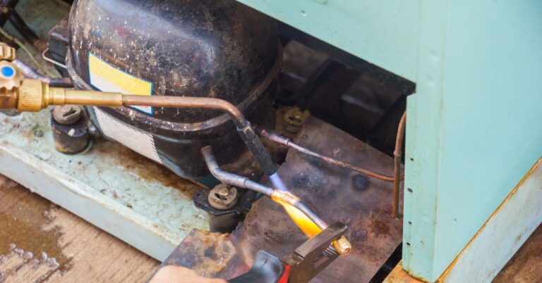 Conserto de Freezer em Vitória | Assistência Perto de Mim Manutenção de motor