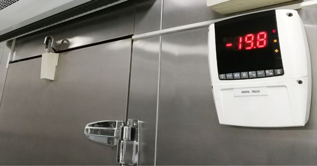 Conserto de Câmara Fria em Vitória | Assistência Perto de Mim Temperatura desregulada ou fora do padrão